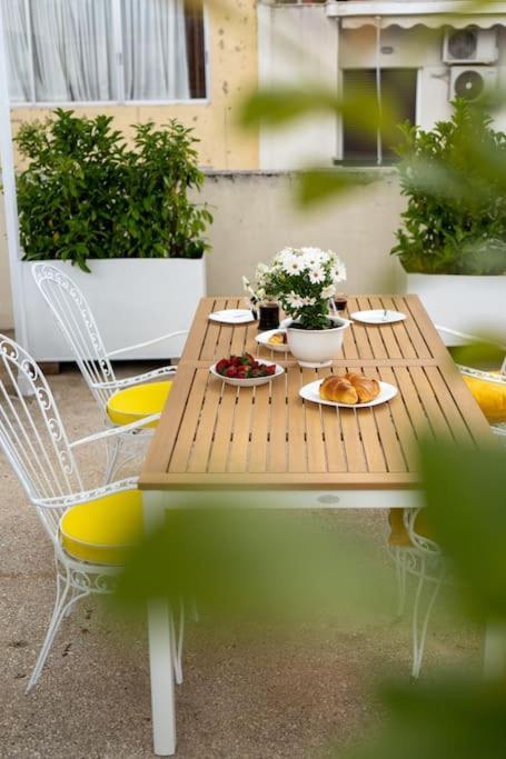 Ebullience - Stylish & Chic Athens Apartment Zewnętrze zdjęcie