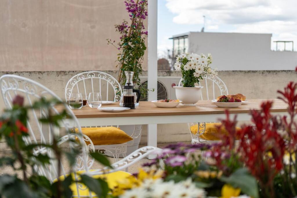 Ebullience - Stylish & Chic Athens Apartment Zewnętrze zdjęcie