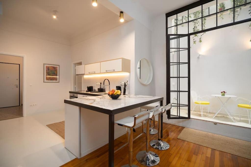 Ebullience - Stylish & Chic Athens Apartment Zewnętrze zdjęcie